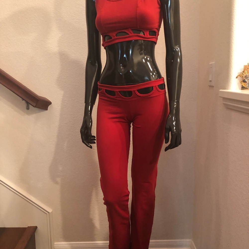 Women's Red Cutout Waistband workout outfit